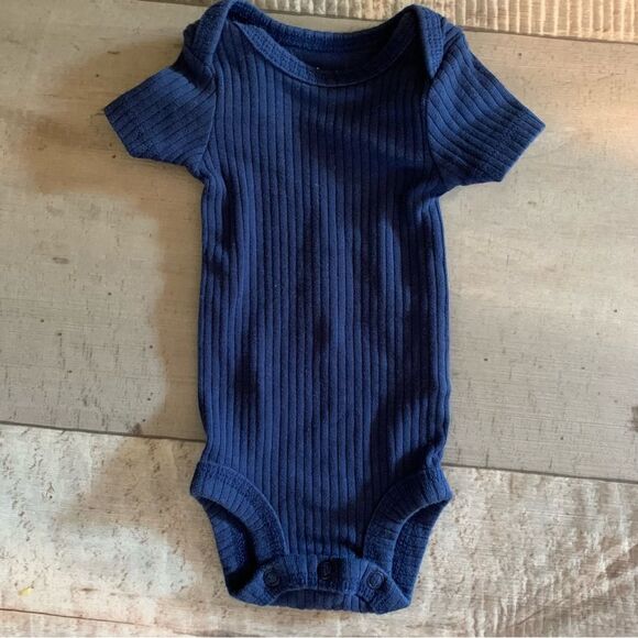 NWOT Carters/Child of mine lot of 3- PREEMIE one-piece onesies- baby‎ boy - Picture 8 of 11